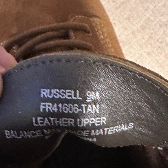 Brand New! Mens Frye Russell Lace-Up Suede Boots w side zipper in tan S-9 - Picture 6 of 13